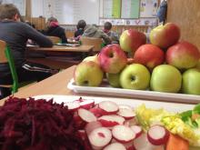 Zöldség, gyümölcs a tanteremben